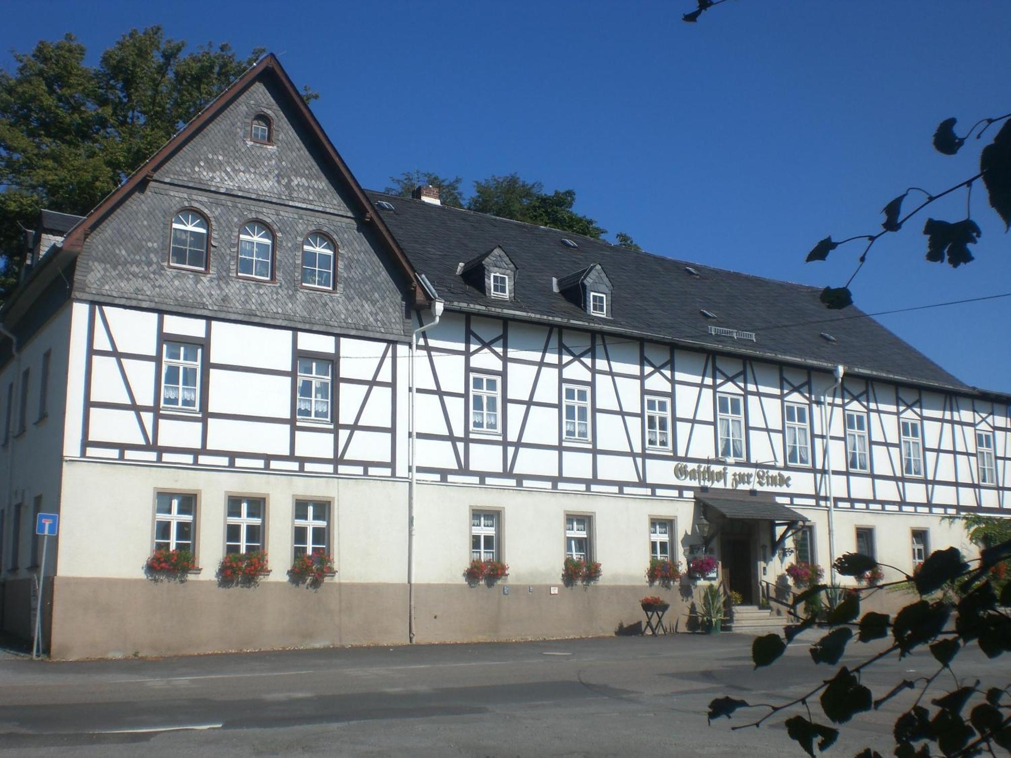 Hotel Gasthof Zur Linde Weissbach  المظهر الخارجي الصورة